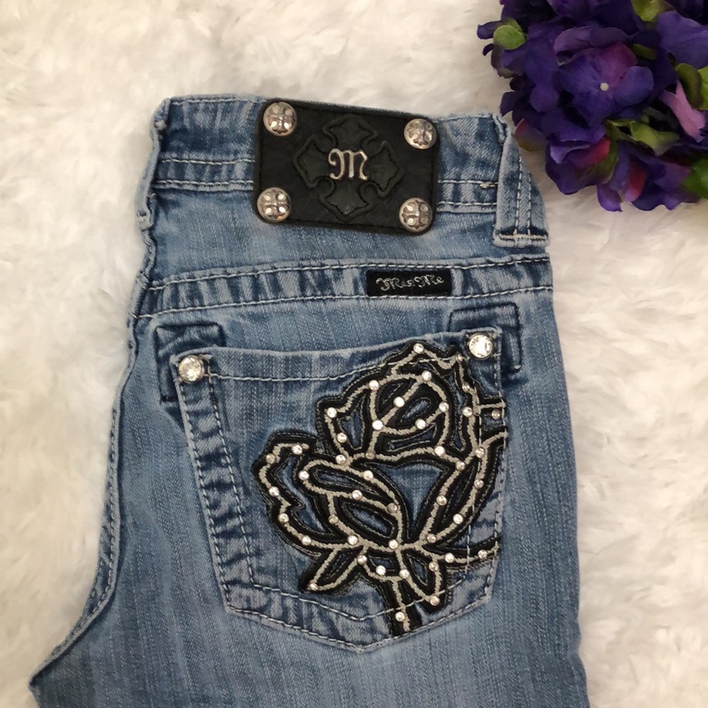 Miss me boot cut jeans size 27
